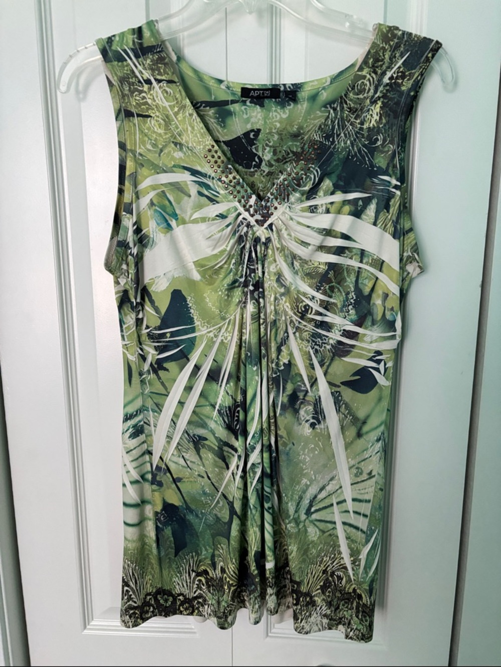 Apt. 9 Green Tropical Print Sleeveless Tank with Bead Detail
